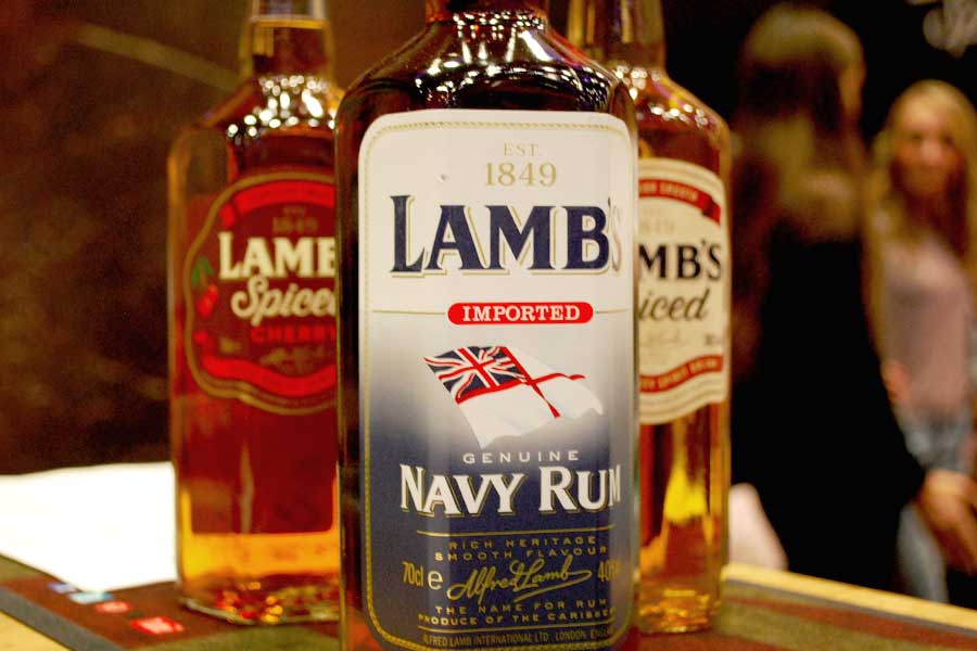 lambs-navy-rum-photo01