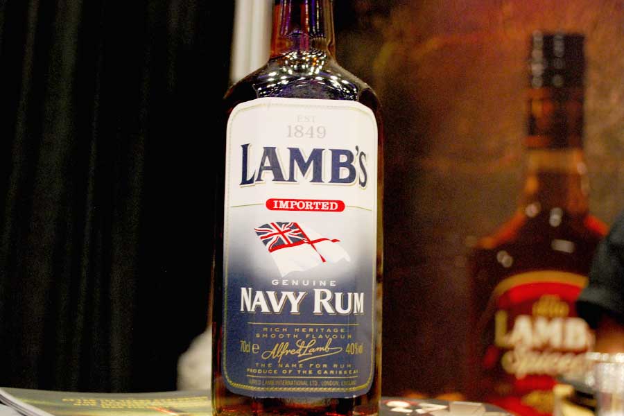 lambs-navy-rum-photo02
