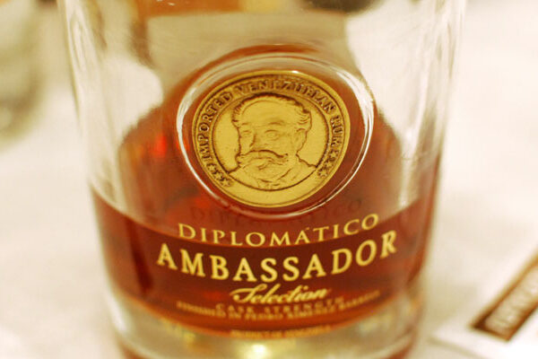 Diplomático Ambassador